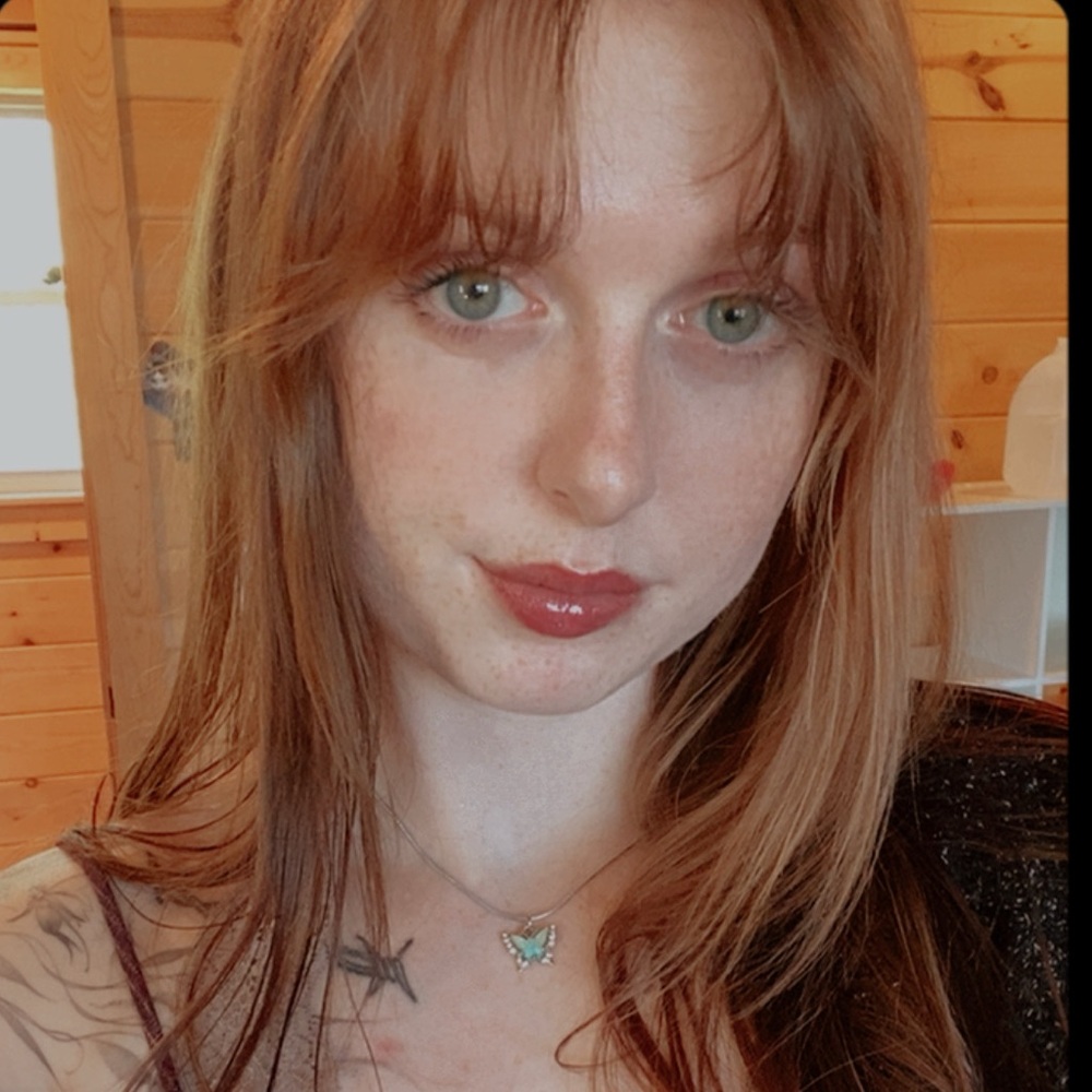 Meet your Posher, Abigail